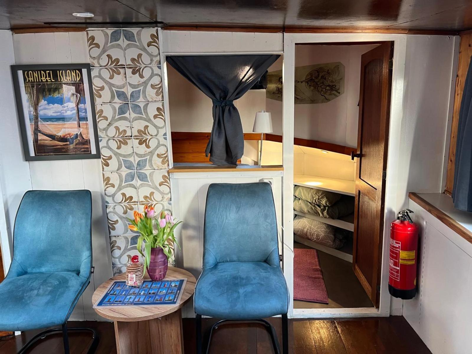 B&B Teddy "Prachtig Authentiek Woonschip Uit 1912, 15 Minuten Van Amsterdam" Wormer Exterior foto