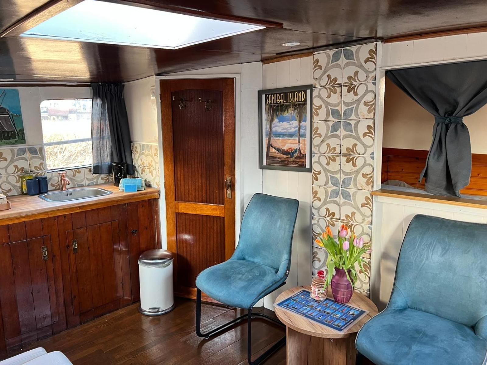 B&B Teddy "Prachtig Authentiek Woonschip Uit 1912, 15 Minuten Van Amsterdam" Wormer Exterior foto