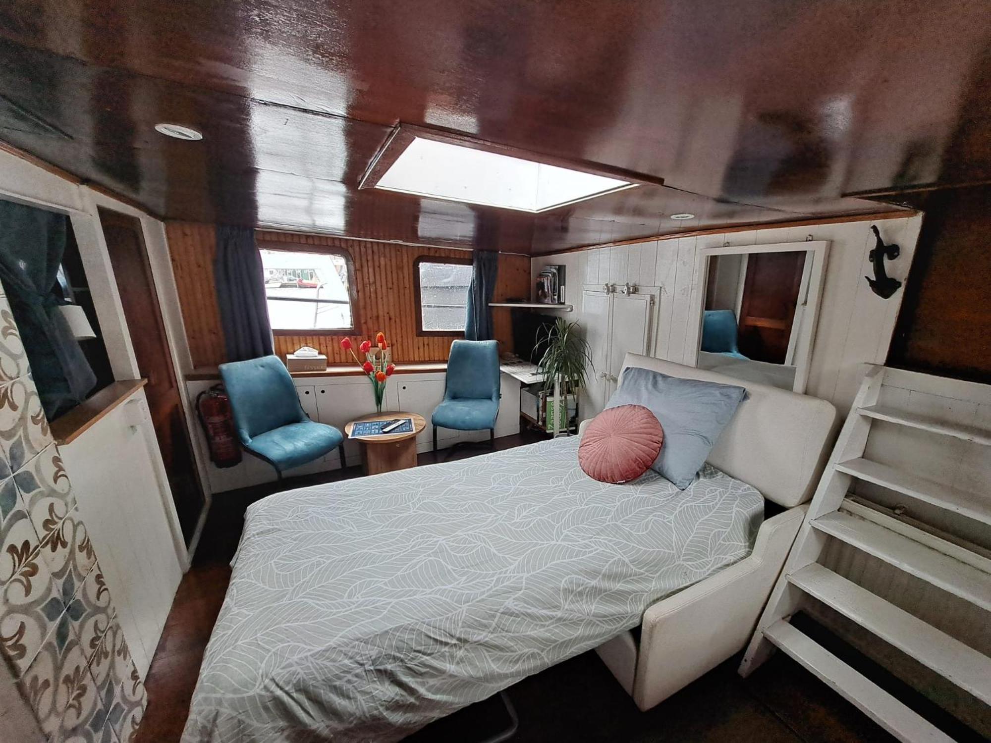 B&B Teddy "Prachtig Authentiek Woonschip Uit 1912, 15 Minuten Van Amsterdam" Wormer Exterior foto